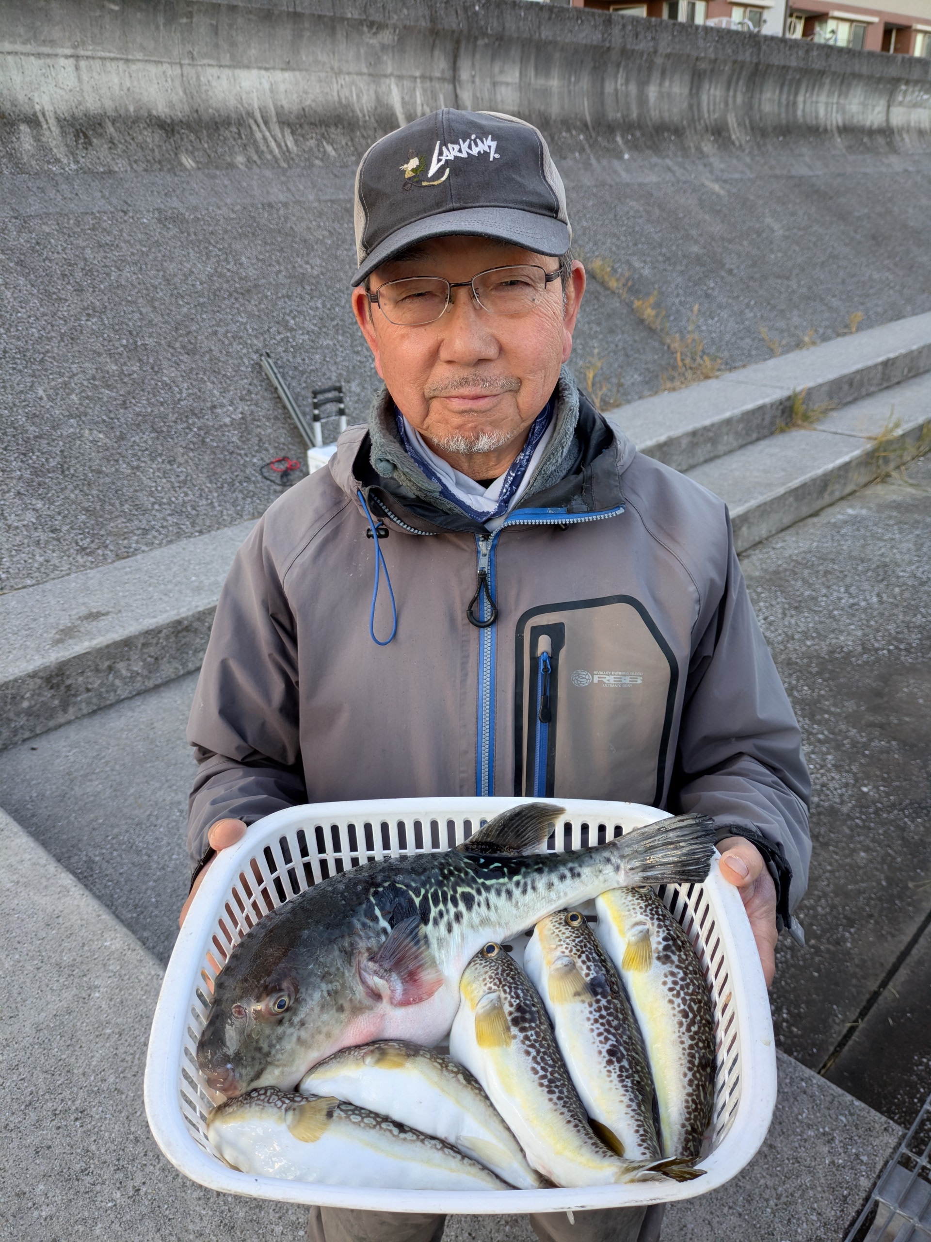 PXL_20251216_070158209